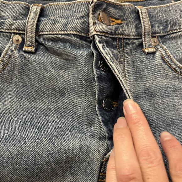 Everlane The Relaxed 90s Short Organic Cotton size 26 Denim Cut Off Jeans Shorts - Picture 2 of 7